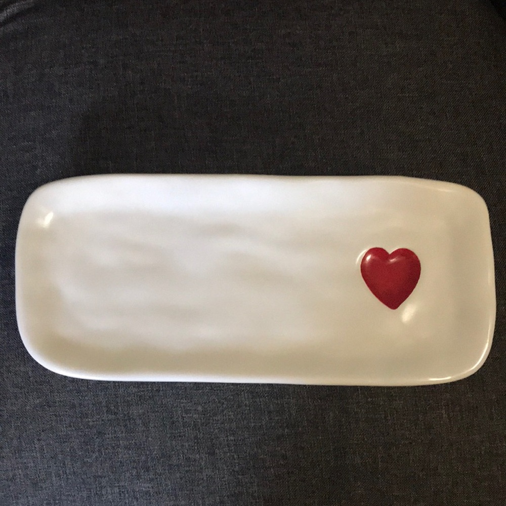 Pre owned Williams Sonoma red heart ♥️ small platter